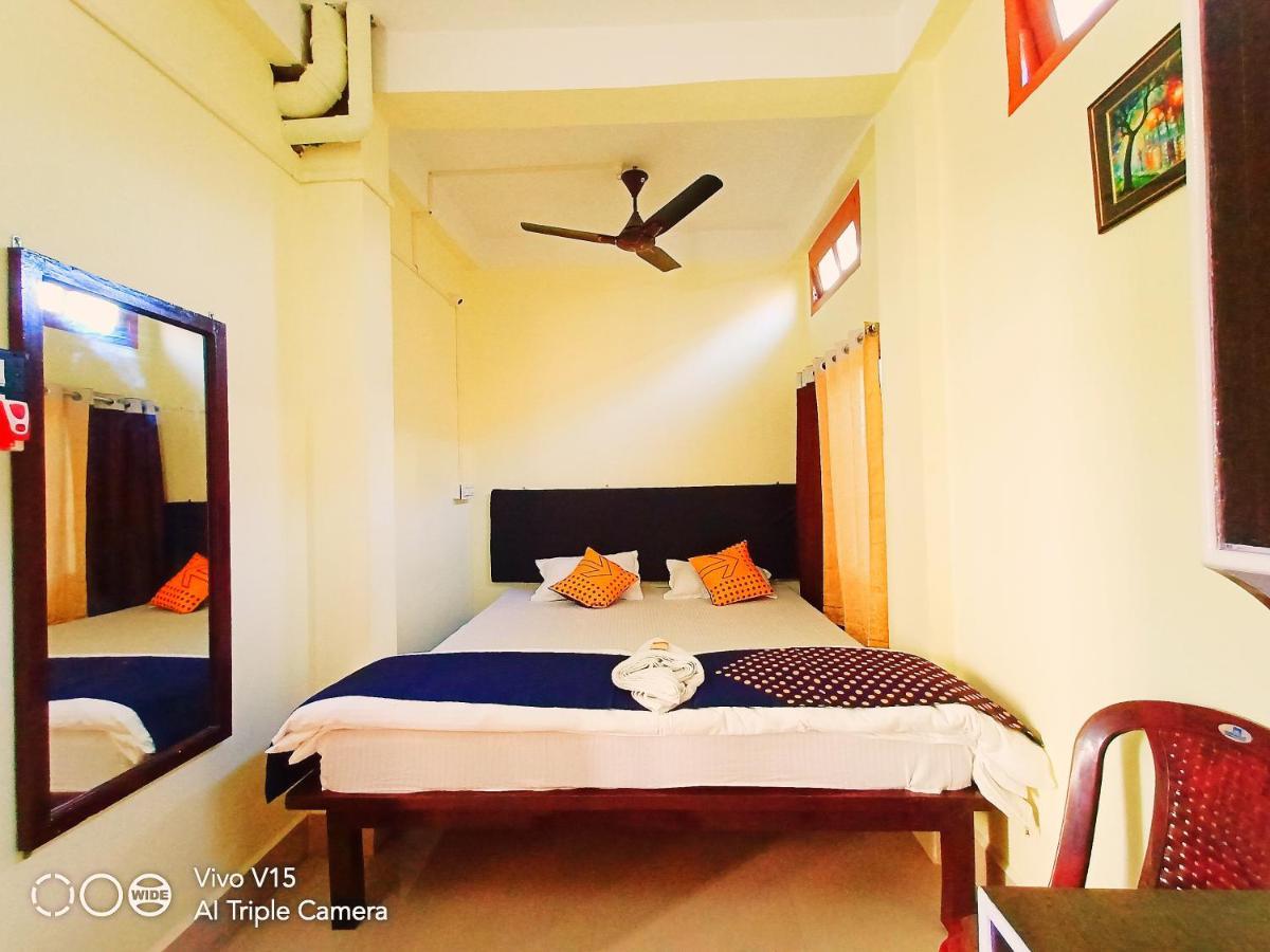 Hotel Executive Bongaigaon Екстериор снимка